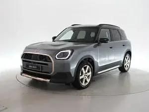 Usado Mini Countryman 163 CV (119 kW) 2025 Verde (smokey green metallic) SUV