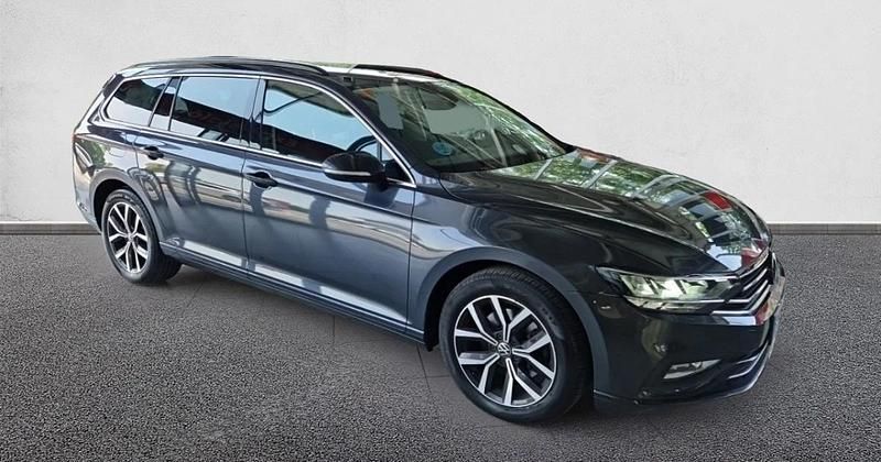 Usado VW Passat Executive 150 CV (110 kW) 2021 Familiar