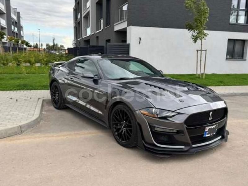 Gris / plata Usado 2020 Ford Mustang GT Coupe | 44.900 € (Precio justo) - Imagen 1/4
