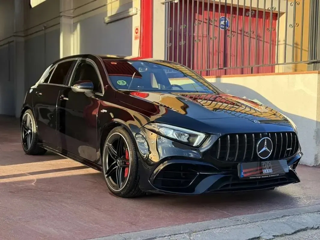 Usado Mercedes A45 AMG Premium 421 CV (309 kW) 2022 Negro Utilitario