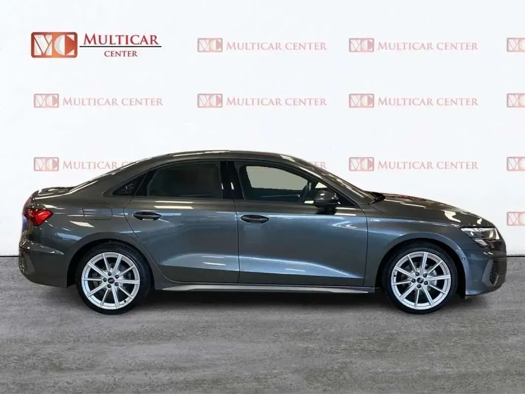 Usado Audi A3 150 CV (110 kW) 2024 Gris Berlina