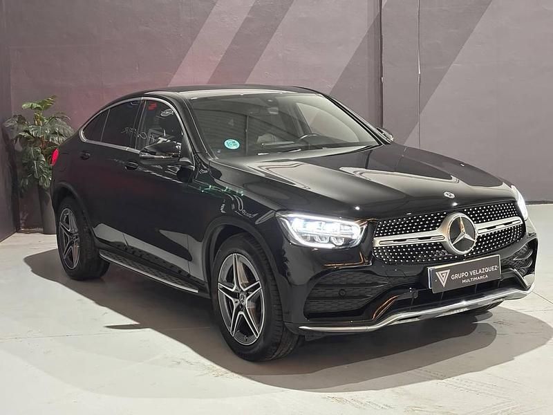 Usado Mercedes GLC220 194 CV (142 kW) 2021 Negro Coupe