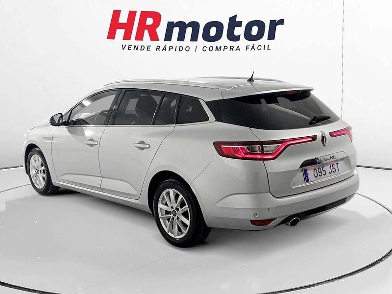 Usado Renault Mégane III Zen 110 CV (80 kW) 2016 Gris
