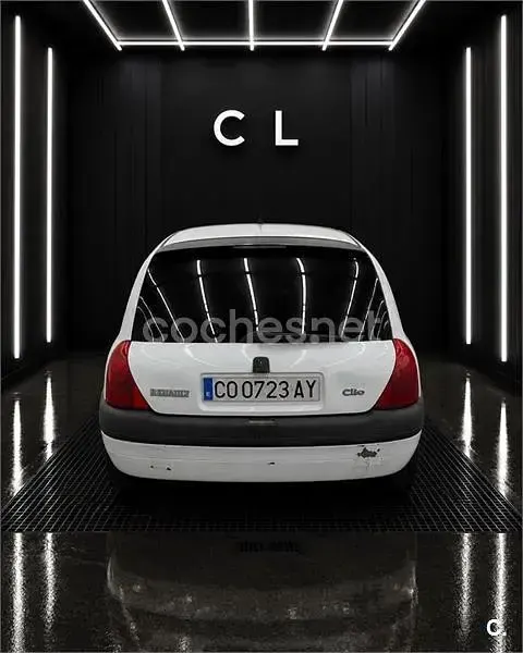 Usado Renault Clio 98 CV (72 kW) 2000 Blanco Berlina