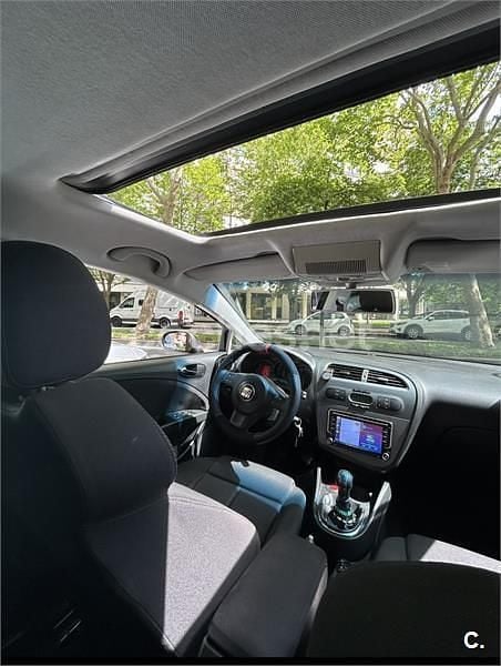 Usado Seat Leon Sport 140 CV (102 kW) 2008 Negro Utilitario