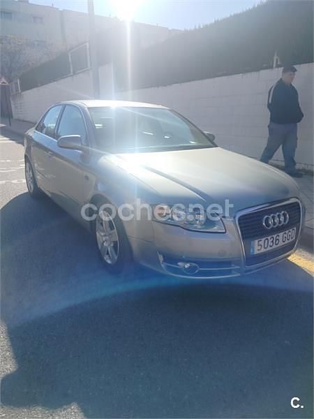 Gris / plata Usado 2005 Audi A4 Berlina | 3500 € (Precio justo) - Imagen 1/4