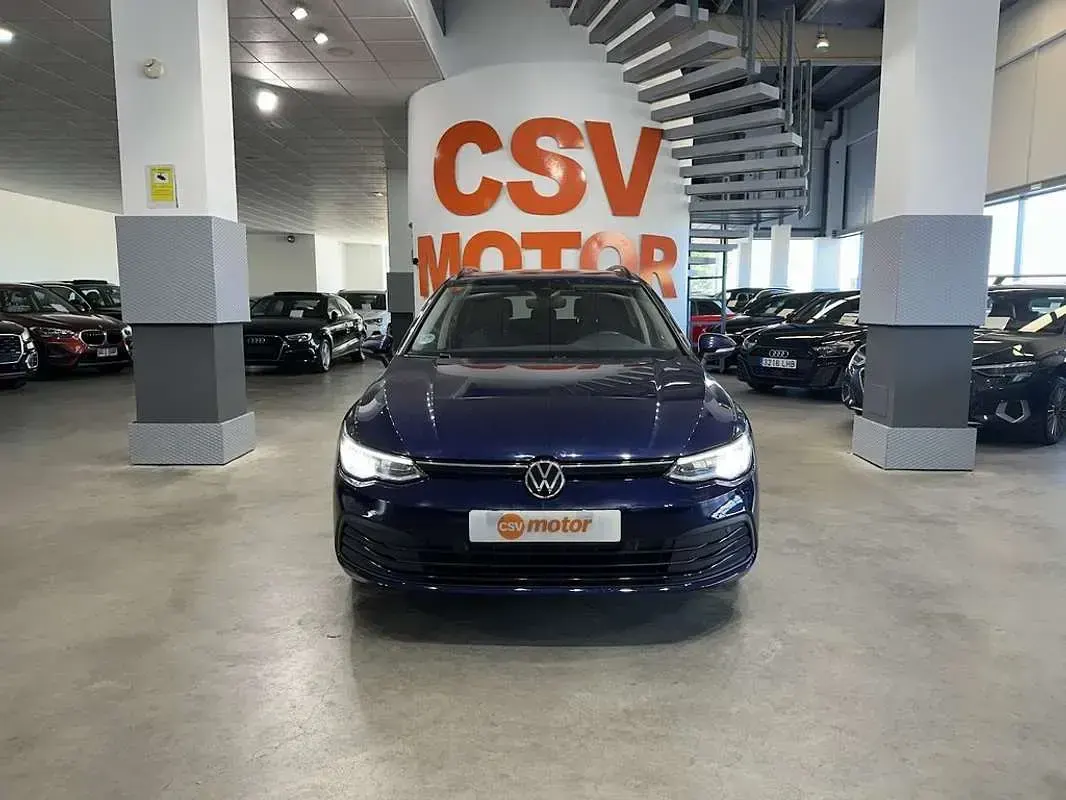 Usado VW Golf VII Life 115 CV (84 kW) 2021 Azul Utilitario