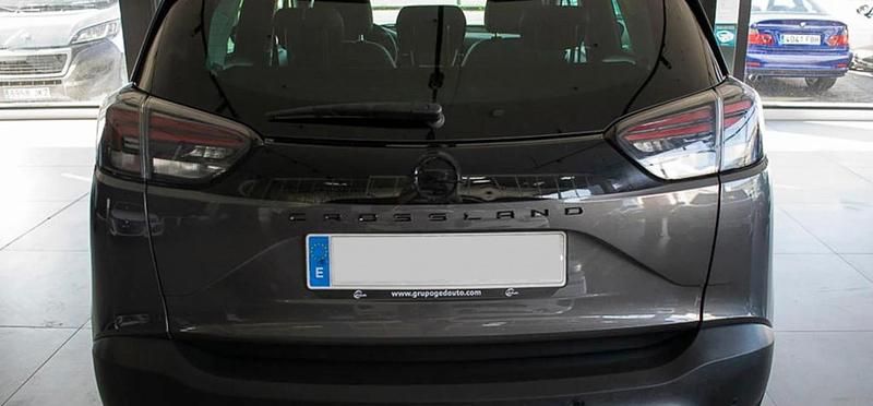 Usado Opel Crossland X 110 CV (80 kW) 2023 Pintura gris platinium SUV