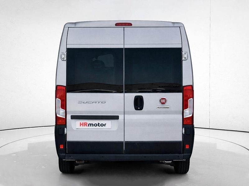 Usado Fiat Ducato 130 CV (95 kW) 2016 Gris Van