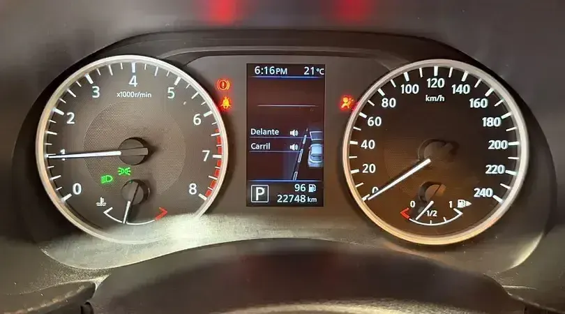 Usado Nissan Juke Acenta 114 CV (83 kW) 2022 Lunar white (metalizado) SUV