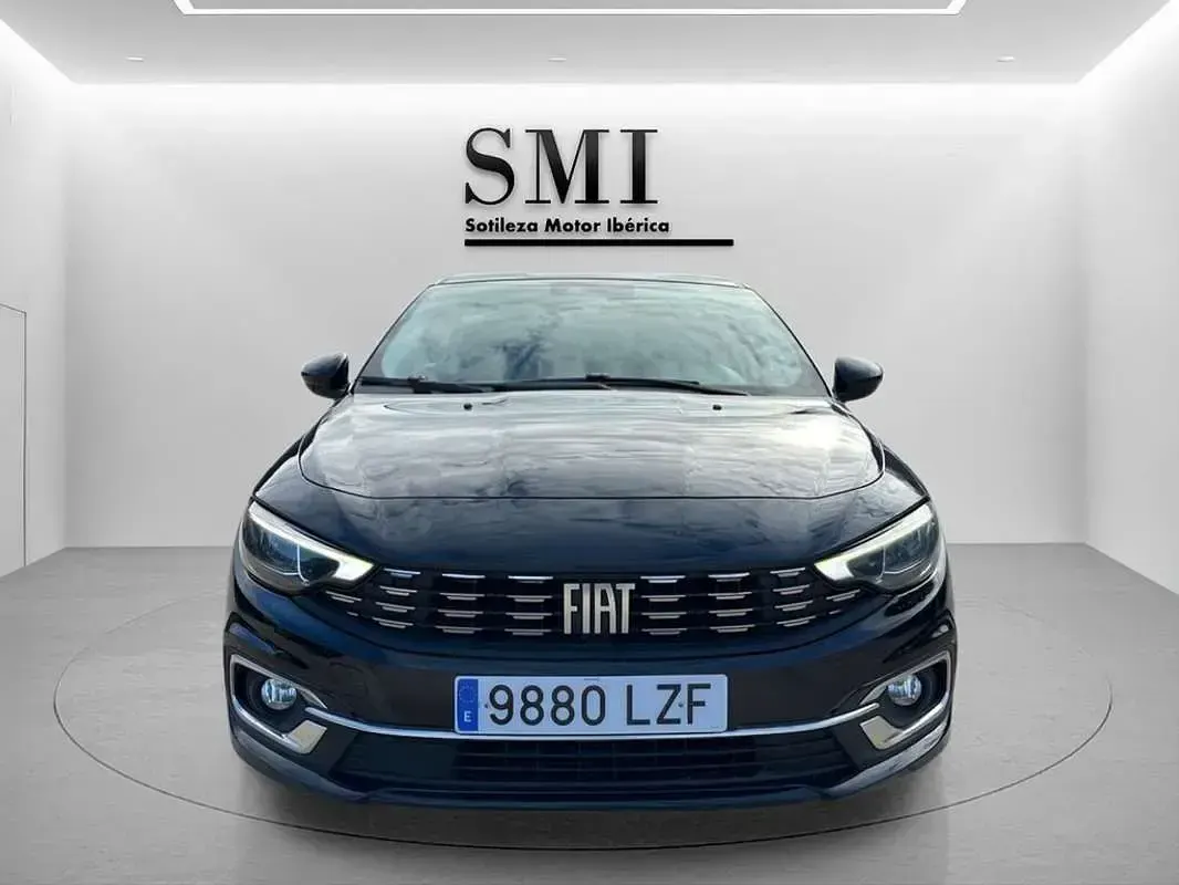 Usado Fiat Tipo 99 CV (72 kW) 2021 Negro Utilitario