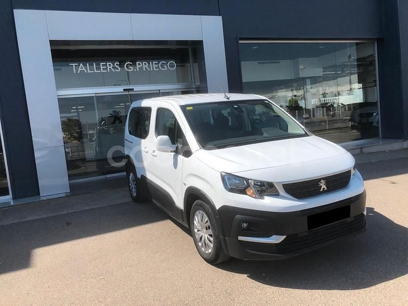 Usado Peugeot Rifter Active 110 CV (80 kW) 2021 Blanco Monovolumen