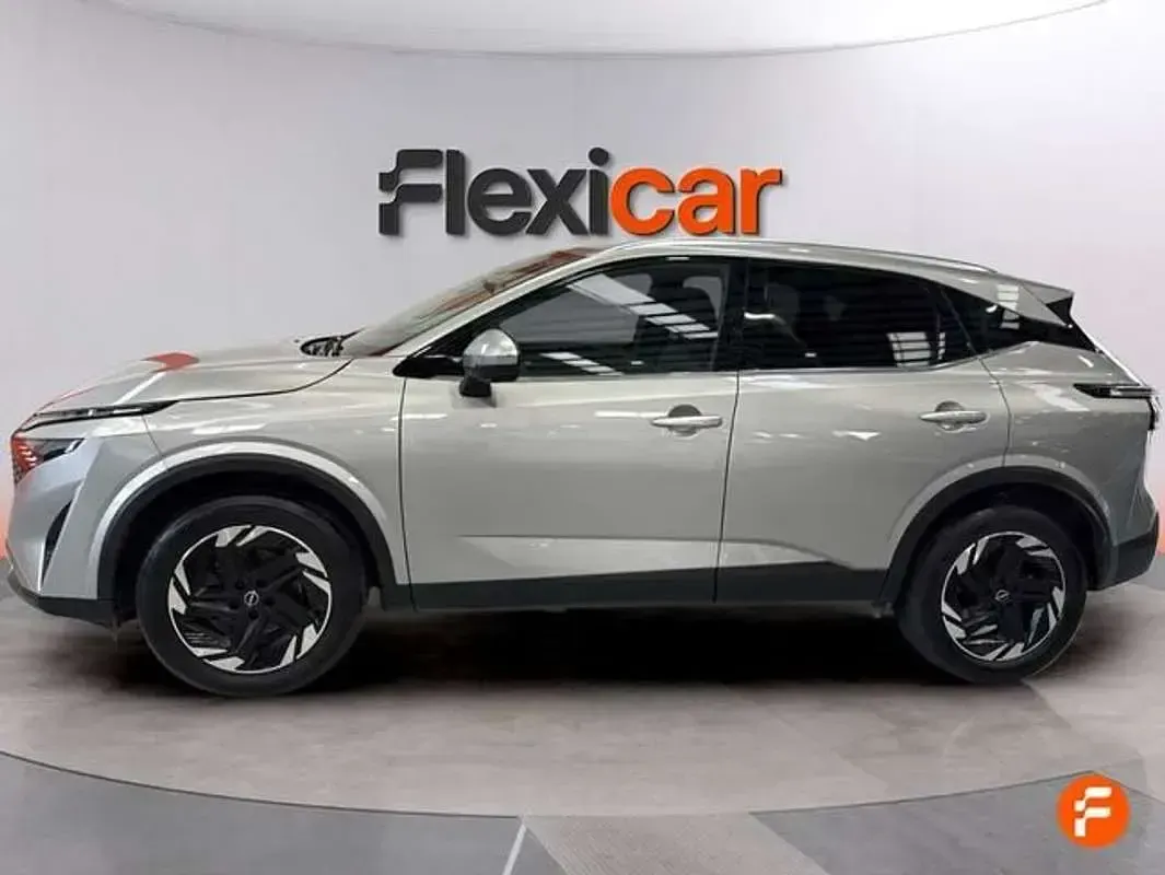 Usado Nissan Qashqai N-Connecta 140 CV (102 kW) 2024 Gris SUV