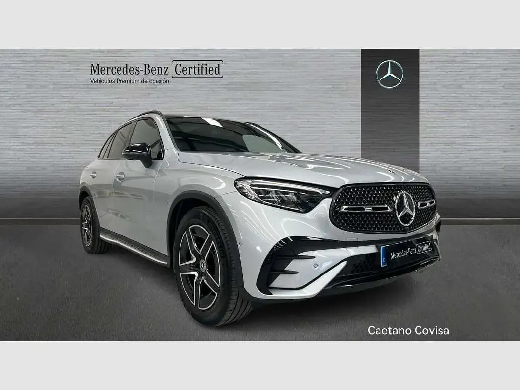 Usado Mercedes GLC250 204 CV (150 kW) 2025 Plateado SUV