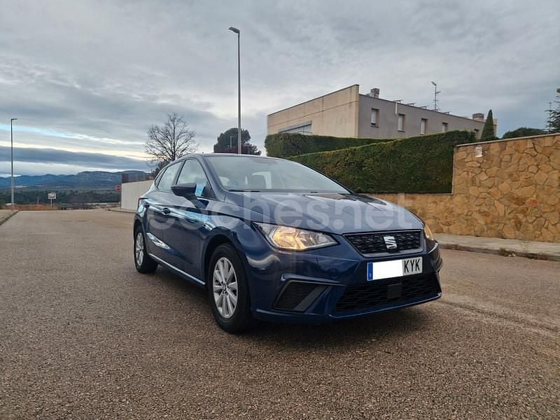 Käytetty Seat Ibiza Reference 90 HP (66 kW) 2019 Sininen Sedan