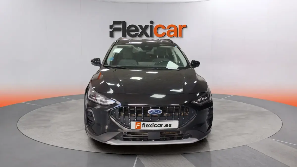 Usado Ford Focus Active X 125 CV (91 kW) 2024 Negro Berlina