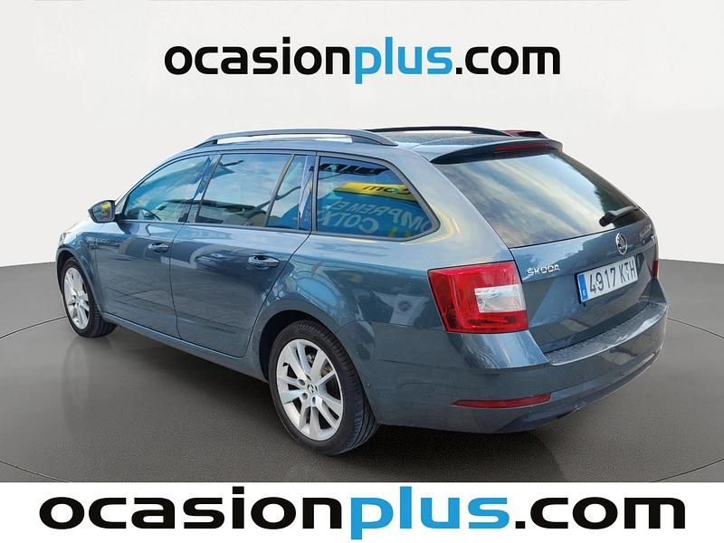 Usado Skoda Octavia 150 CV (110 kW) 2019 Gris Familiar