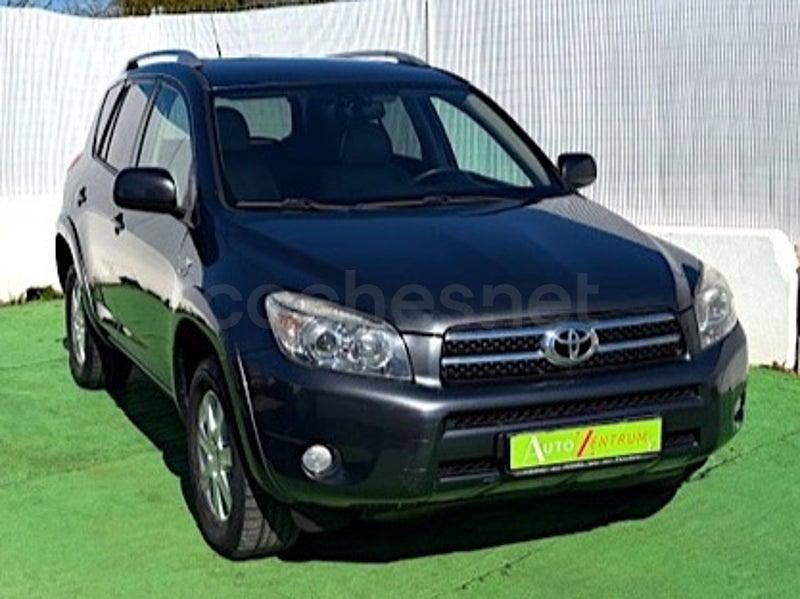 Usado Toyota RAV4 Premium 177 CV (130 kW) 2007 Azul SUV