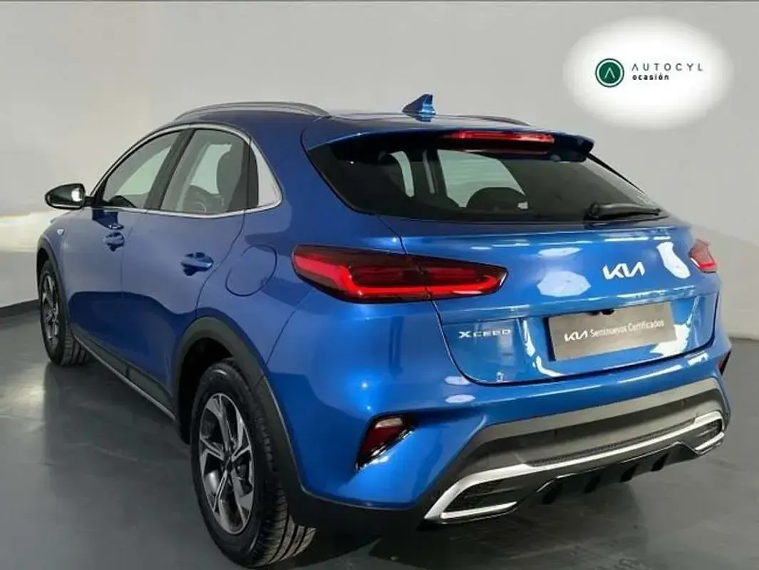 Usado Kia XCeed 101 CV (74 kW) 2025 Azul SUV
