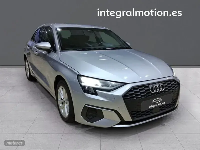 Usado Audi A3 Business 108 CV (79 kW) 2021 Gris Berlina