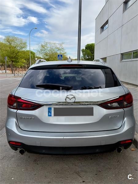 Usado Mazda 6 Comfort 150 CV (110 kW) 2015 Gris / plata Berlina