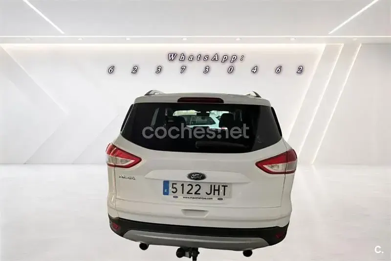 Usado Ford Kuga Trend 136 CV (100 kW) 2015 Blanco SUV
