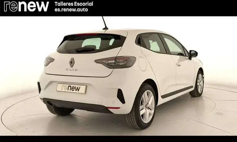 Używany Renault Clio V Evolution 100 KM (73 kW) 2024 Biały Sedan/Limuzyna