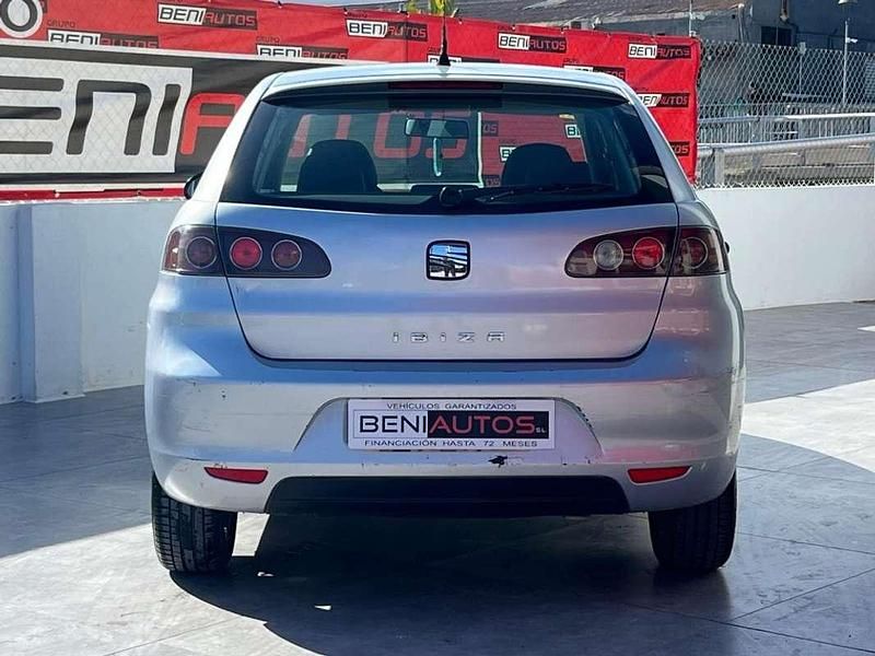 Begagnad Seat Ibiza Reference 75 HK (55 kW) 2006 Grå Halvkombi