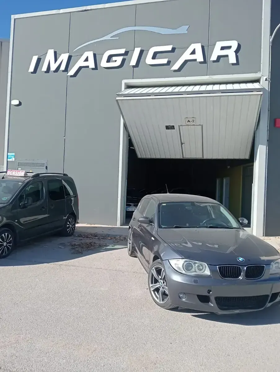 Usado BMW 120 163 CV (119 kW) 2006 Gris Utilitario