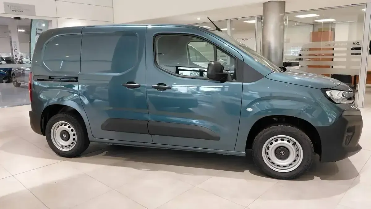 Nuevo Citroën Berlingo 100 CV (73 kW) 2026 Azul Monovolumen