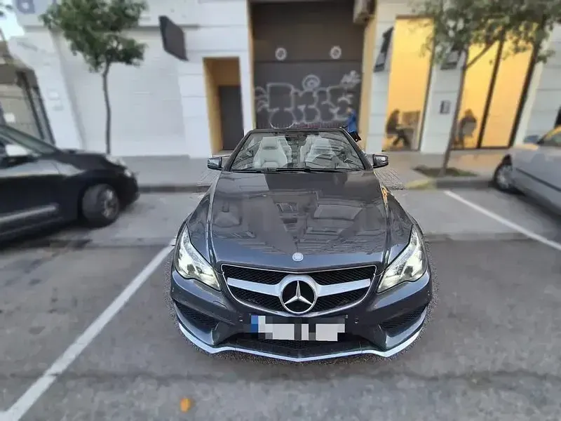 Usado Mercedes E250 211 CV (155 kW) 2014 Gris / plata Descapotable