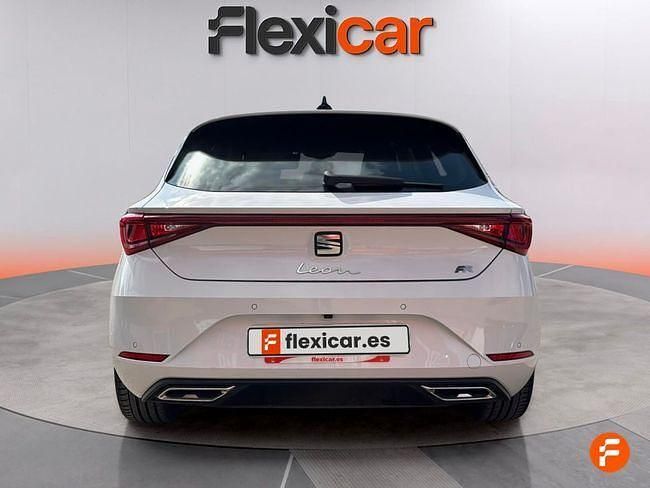 Usado Seat Leon FR 110 CV (80 kW) 2024 Blanco