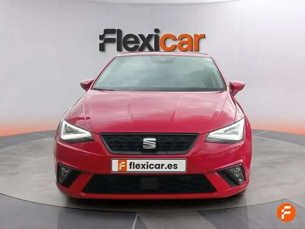 Usado Seat Ibiza Style 116 CV (85 kW) 2023 Rojo Utilitario