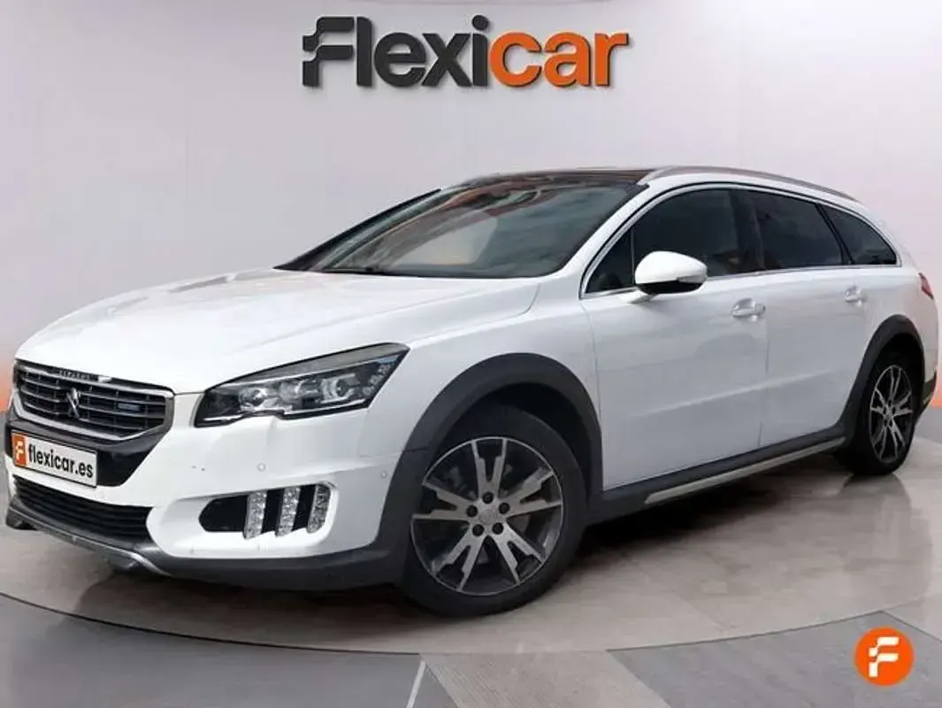 Usado Peugeot 508 RXH 179 CV (131 kW) 2016 Blanco Familiar
