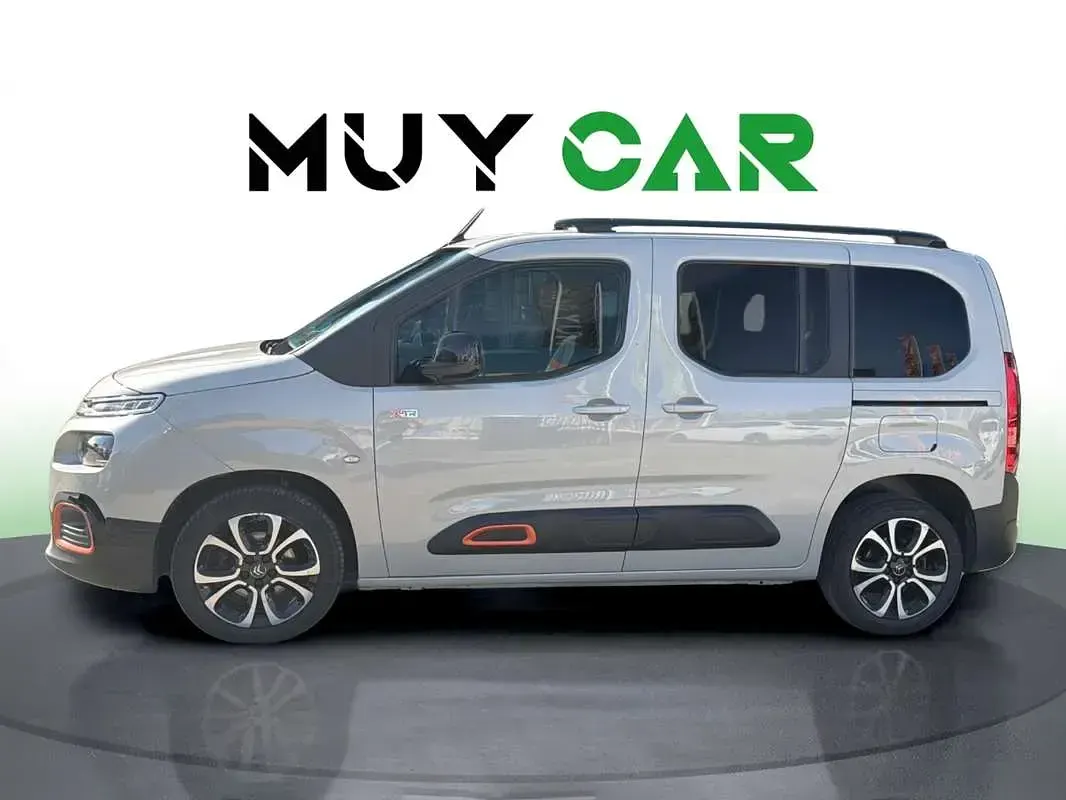 Usado Citroën Berlingo Shine 102 CV (75 kW) 2020 Beige Monovolumen