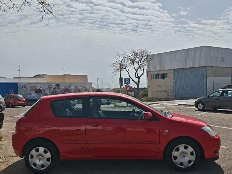 Usado Toyota Corolla Sol 116 CV (85 kW) 2004 Rojo Berlina