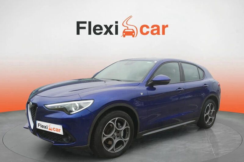 Usado Alfa Romeo Stelvio Ti 210 CV (154 kW) 2022 Azul SUV