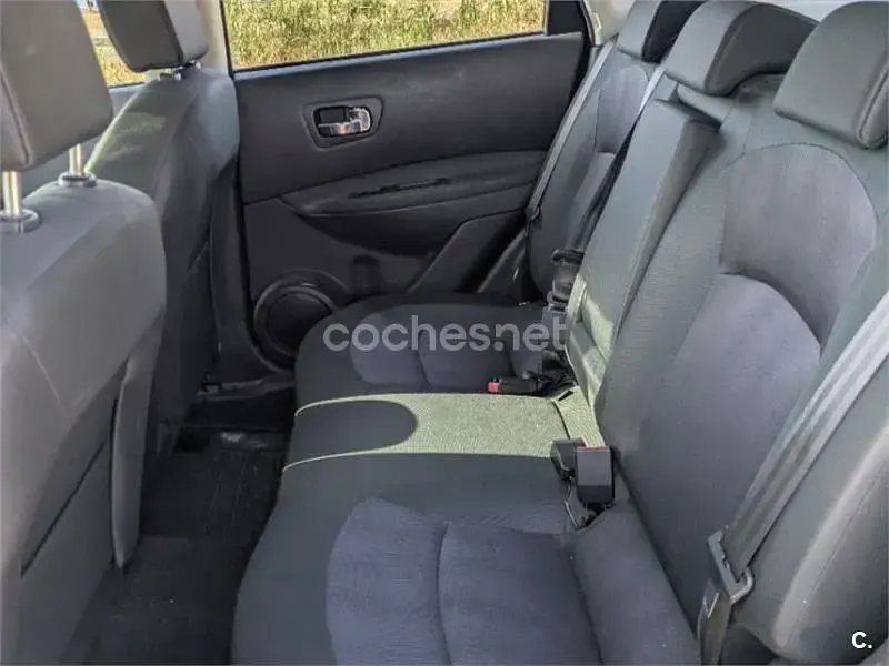 Usado Nissan Qashqai Acenta 117 CV (86 kW) 2012 Negro SUV