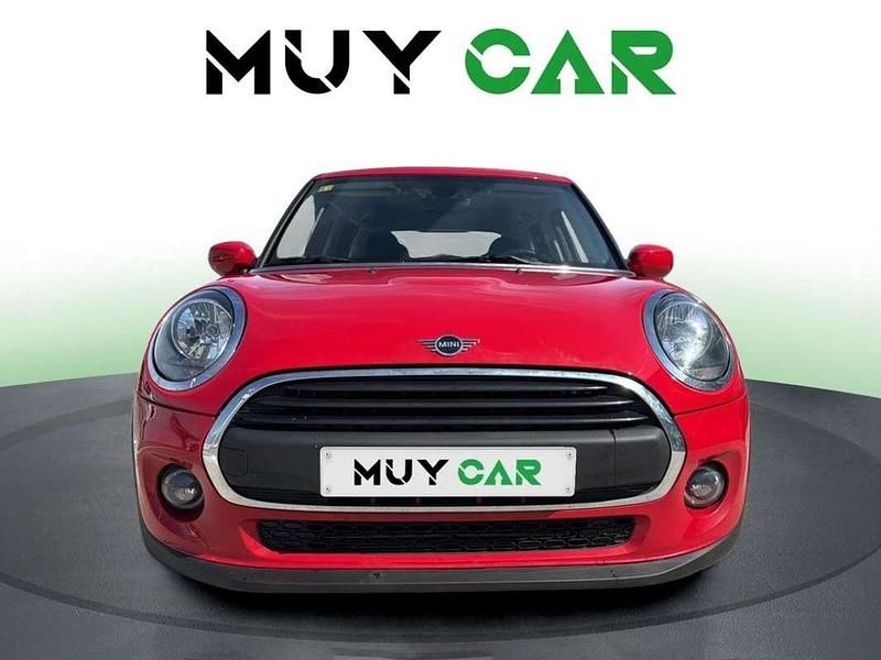 Usado Mini ONE 102 CV (75 kW) 2020 Rojo Utilitario