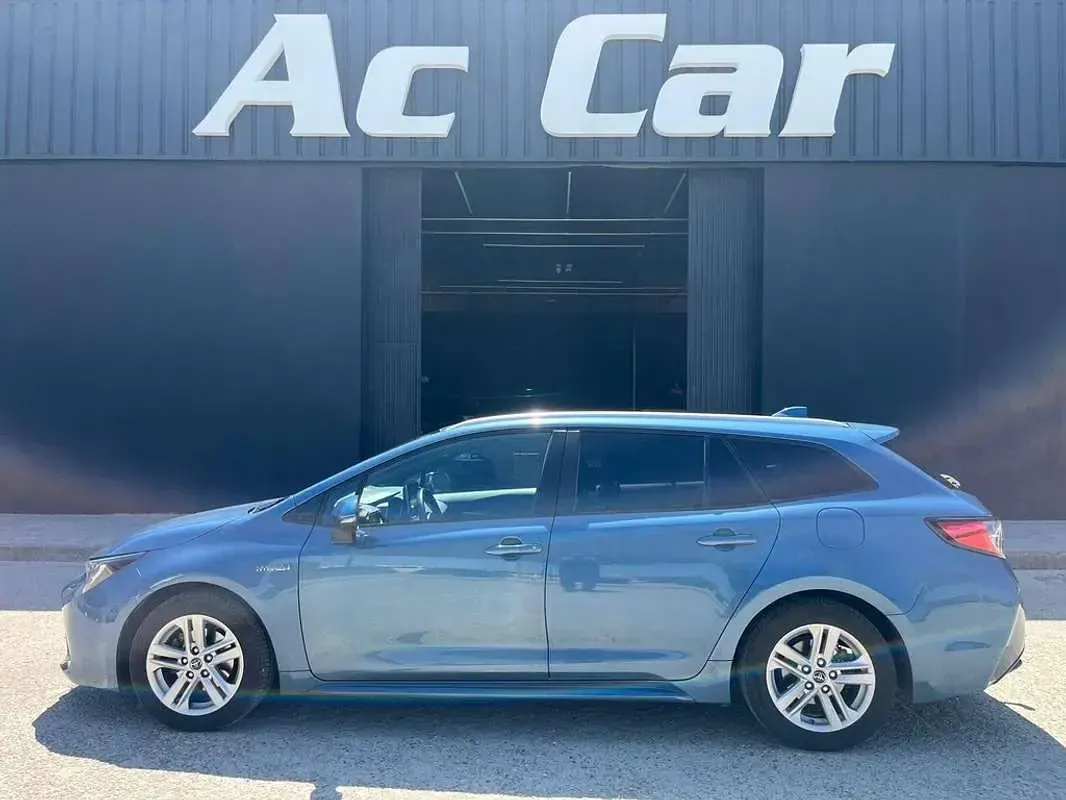 Usado Toyota Corolla Business Edition 122 CV (89 kW) 2019 Azul Familiar