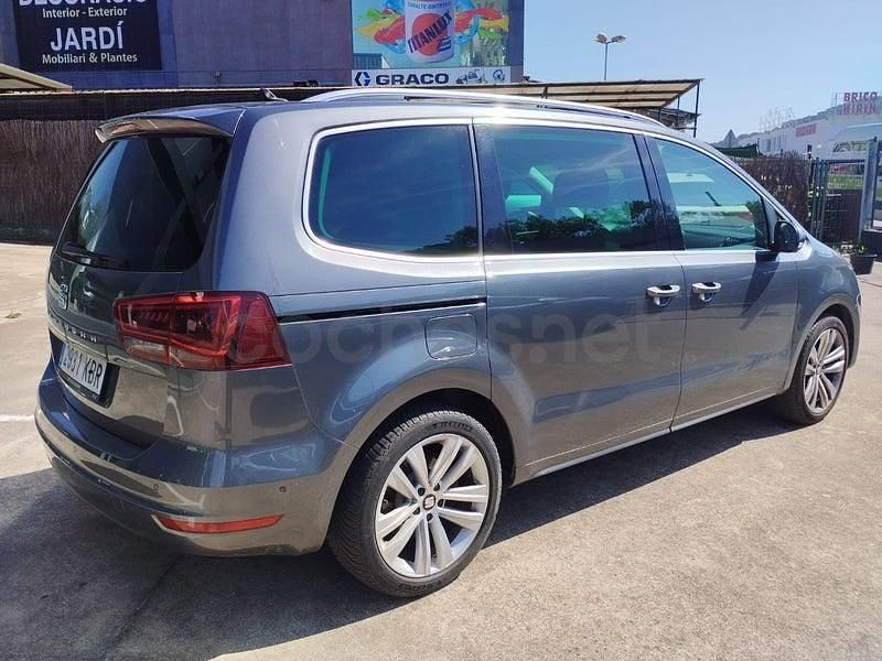 Usado Seat Alhambra Style 184 CV (135 kW) 2017 Gris / plata Monovolumen