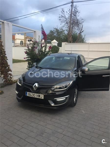 Negro Usado 2014 Renault Mégane III LIMITED Berlina | 6400 € (Super precio) - Imagen 1/2
