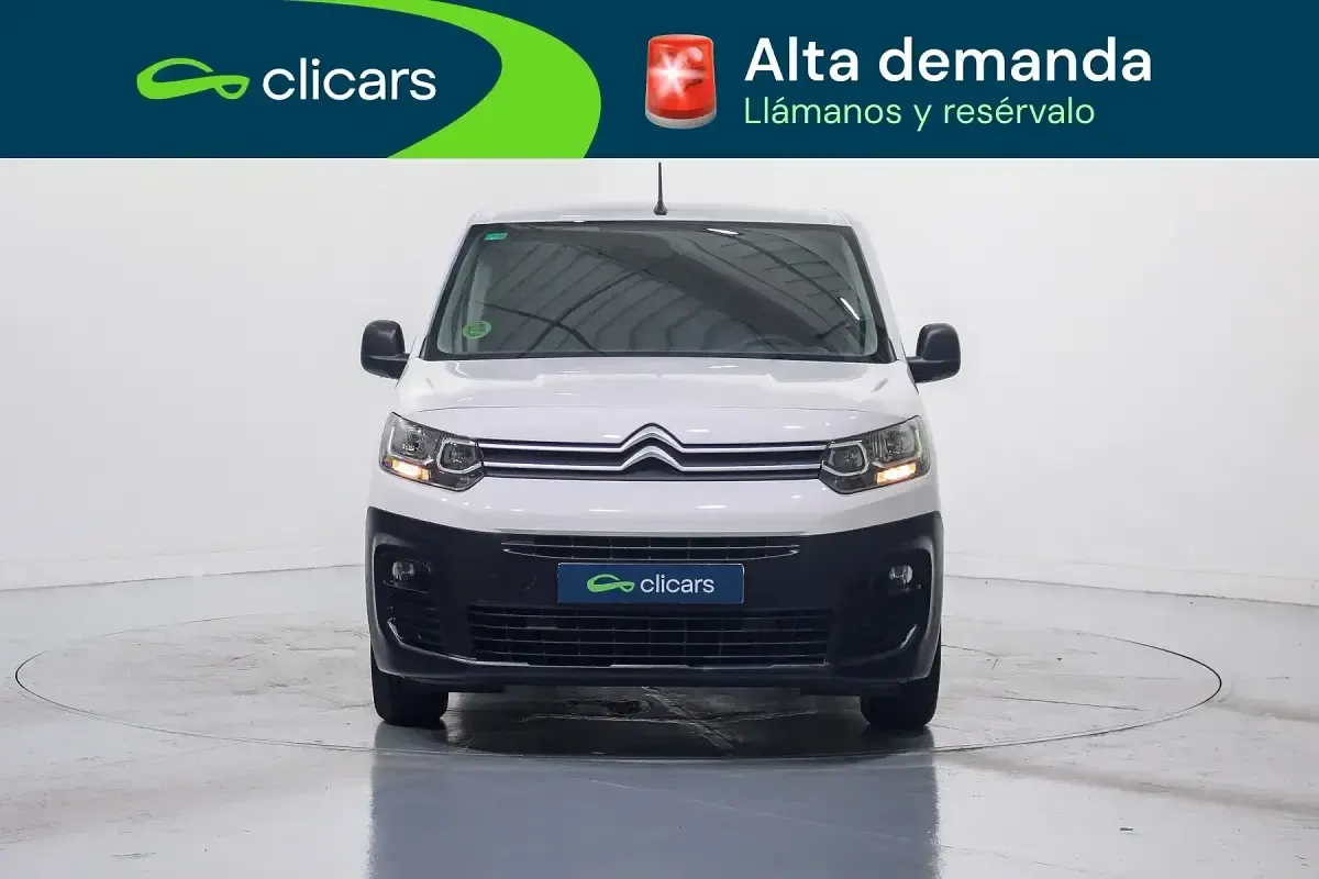 Usado Citroën Berlingo 75 CV (55 kW) 2021 Blanco Monovolumen