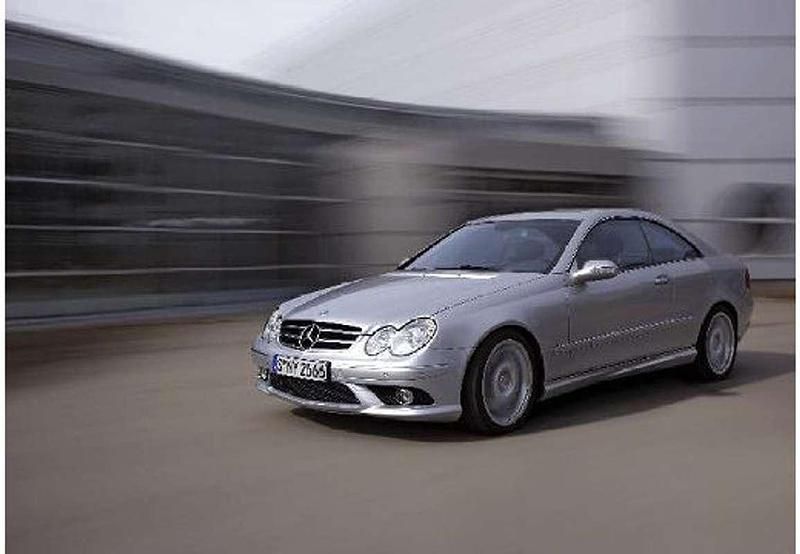 Usado Mercedes CLK200 AMG 367 CV (269 kW) 2005 Azul Coupe