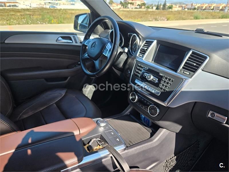 Usado Mercedes ML350 Edition 1 258 CV (189 kW) 2012 Negro SUV