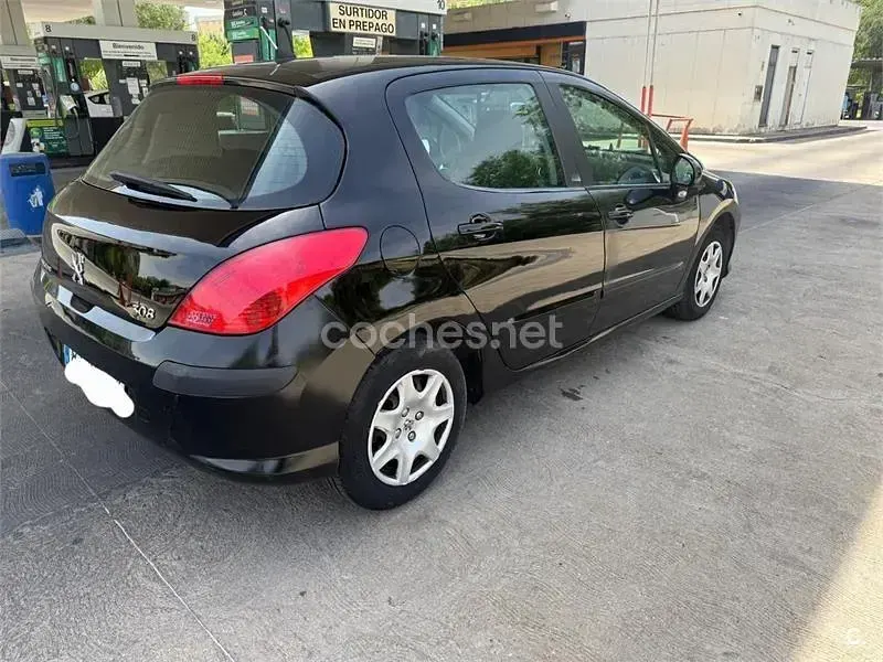 Usado Peugeot 308 120 CV (88 kW) 2009 Negro Berlina
