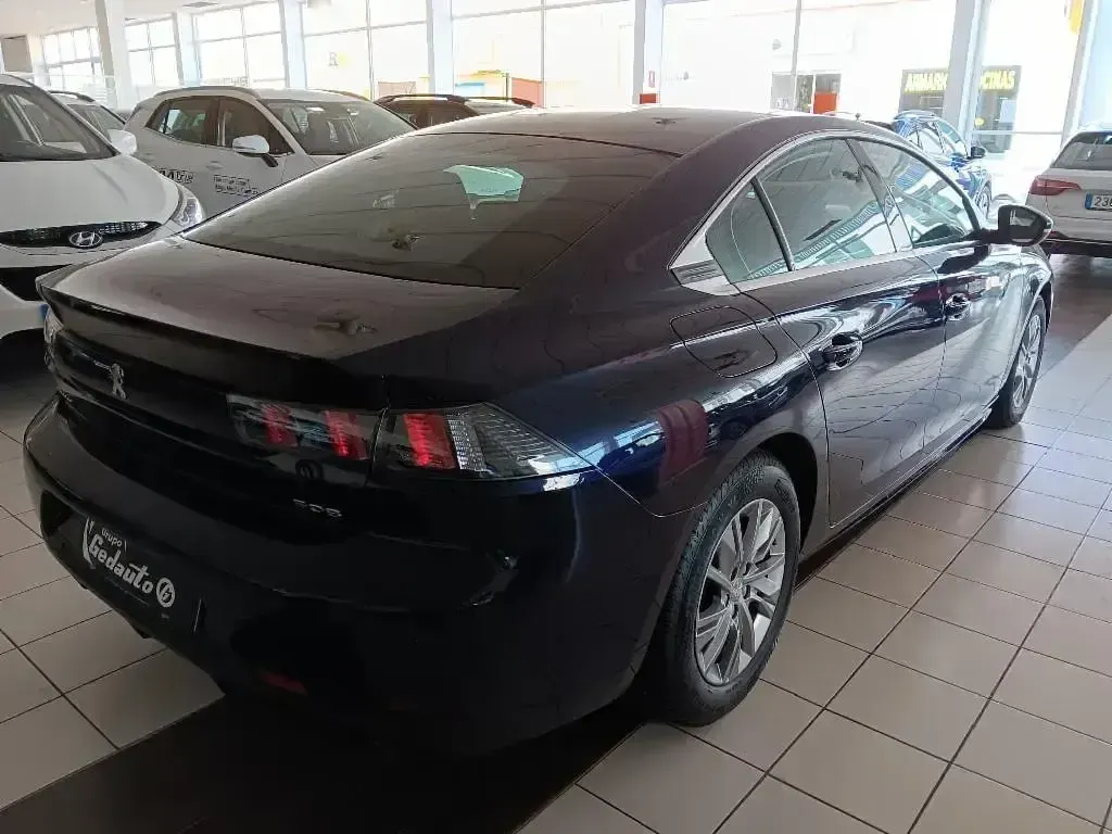 Usado Peugeot 508 Active 130 CV (95 kW) 2021 Azul Berlina