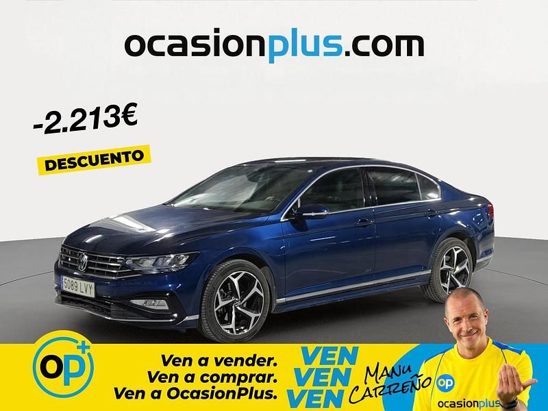 Usado VW Passat R-line 150 CV (110 kW) 2022 Azul Familiar