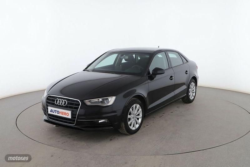 Negro Usado 2016 Audi A3 Attraction Berlina | 15.099 € (Precio justo) - Imagen 1/3