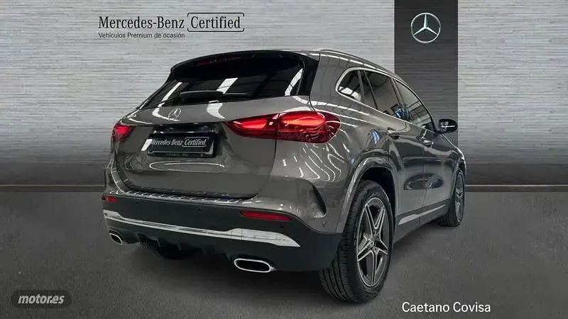 Usado Mercedes GLA200 150 CV (110 kW) 2025 Gris SUV